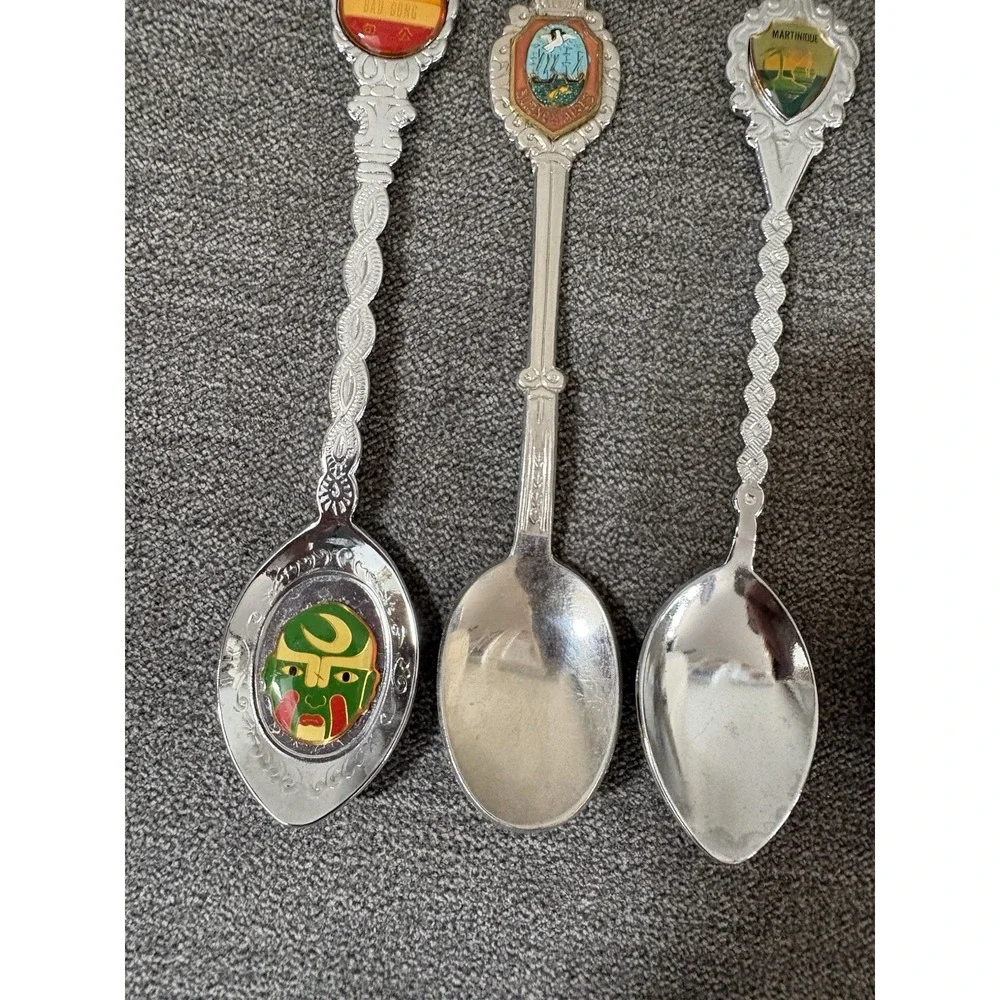 Lot Of 12 Souvenir State Spoons,‎ One Silver plated, European, USA, Bau Gong